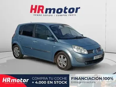 Usado Renault Scenic E-Tech Dynamique 120 CV (88 kW) 2005 Azul