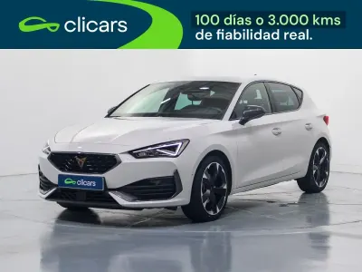 Usado Cupra Leon 150 CV (110 kW) 2023 Blanco Berlina