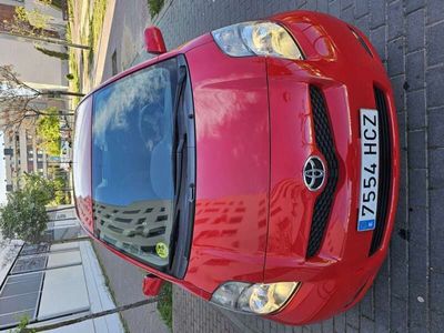 usado Toyota Yaris 1.4D-4D Active