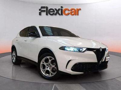 Blanco Usado 2023 Alfa Romeo Tonale Sprint SUV | 23.390 € (Precio justo)