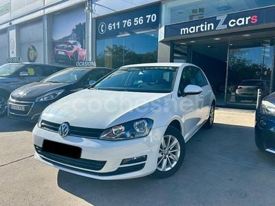 Blanco Usado 2014 VW Golf VII Business Berlina | 9900 € (Precio justo)