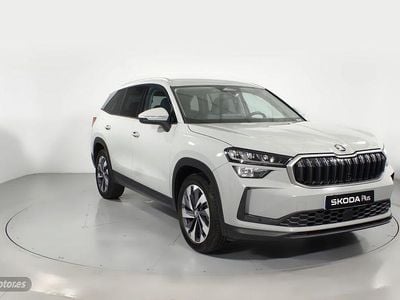 Gris Nuevo 2025 Skoda Kodiaq Selection SUV | 36.200 € (Precio justo)