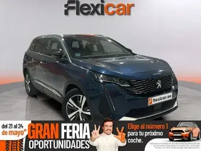 Käytetty Peugeot 5008 Allure 130 HP (95 kW) 2023 Sininen Katumaasturi