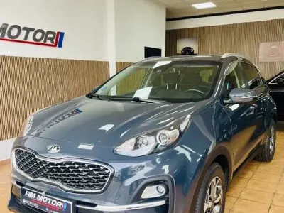 Usado Kia Sportage 136 CV (100 kW) 2021 Gris SUV