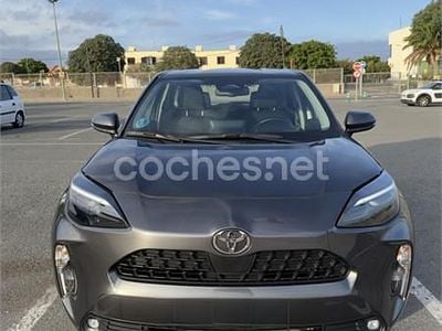 Beige Usado 2024 Toyota Yaris Cross Active SUV | 22.500 € (Buen precio)