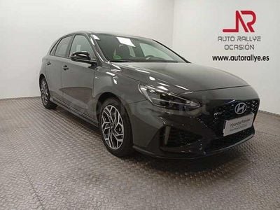 Usado Hyundai i30 N Line 100 CV (73 kW) 2025 Gris / plata Berlina