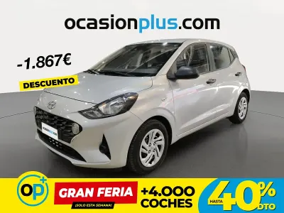 Usado Hyundai i10 67 CV (49 kW) 2022 Gris / plata Utilitario