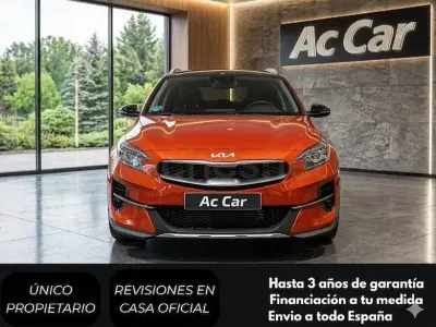 Usado Kia XCeed 120 CV (88 kW) 2022 Naranja SUV
