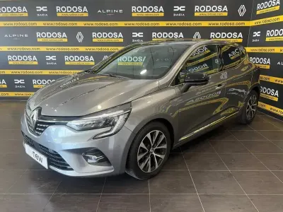 Begagnad Renault Clio V Techno 90 HK (66 kW) 2023 Grå Sedan