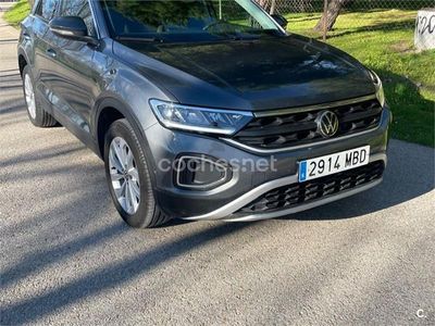 Usado VW T-Roc Life 115 CV (84 kW) 2022 Gris / plata SUV