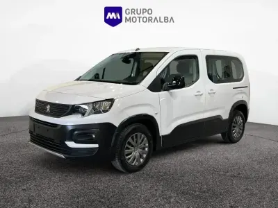 Usado Peugeot Rifter Active 100 CV (73 kW) 2022 Blanco Monovolumen
