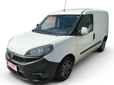 Usado Fiat Doblò 95 CV (69 kW) 2021 Monovolumen