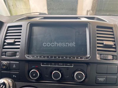 Usado VW Multivan Startline 140 CV (102 kW) 2011 Gris / plata Monovolumen