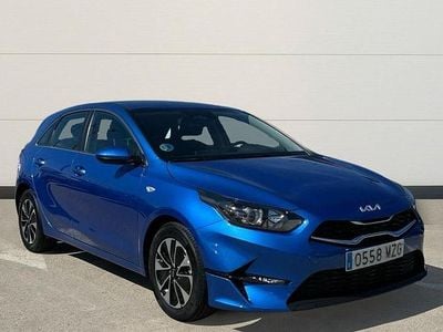 Usado Kia Ceed 100 CV (73 kW) 2025 Azul Utilitario
