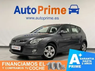 Usado Hyundai i30 Comfort 109 CV (80 kW) 2009 Azul Berlina