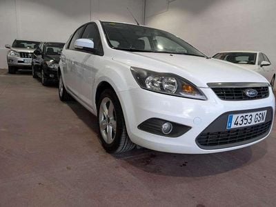 Usado Ford Focus Trend 90 HP (66 kW) 2009 Branco Citadino