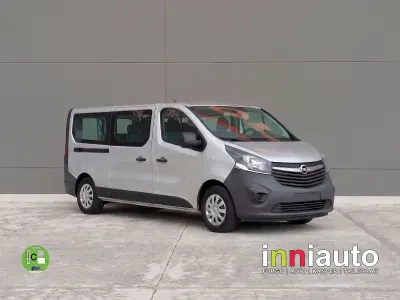 Usado Opel Vivaro 125 CV (91 kW) 2018 Gris Monovolumen