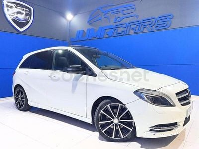Usado Mercedes B180 AMG 109 CV (80 kW) 2014 Blanco Monovolumen