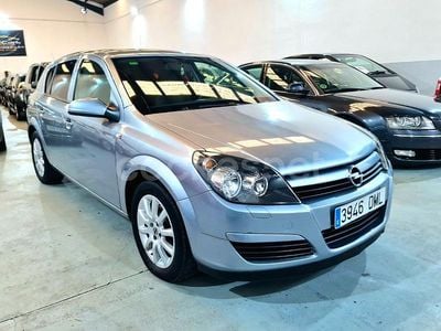 Azul Usado 2005 Opel Astra Essentia Berlina | 3500 € (Precio justo)