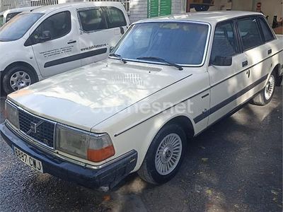 Beige Usado 1983 Volvo 240 Berlina | 4500 €