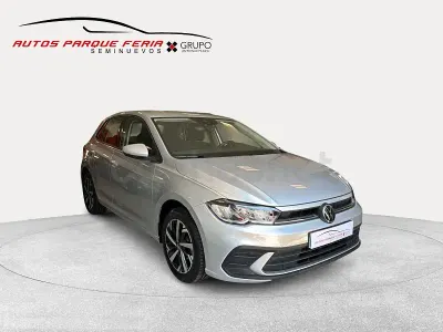 Usado VW Polo Life 95 CV (69 kW) 2023 Gris / plata Utilitario
