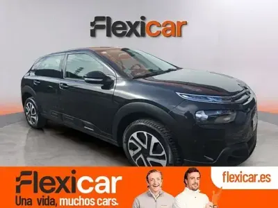 Begagnad Citroën C4 Cactus 102 HK (75 kW) 2020 Svart Halvkombi