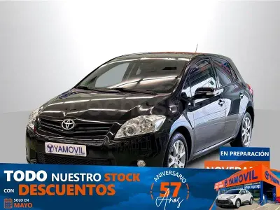 Usado Toyota Auris Edition 132 CV (97 kW) 2011 Negro Utilitario