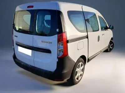 Usado Dacia Dokker Essentiel 110 CV (80 kW) 2021 Monovolumen