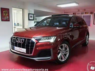Usado Audi Q7 S-Line 286 CV (210 kW) 2021 Granate SUV