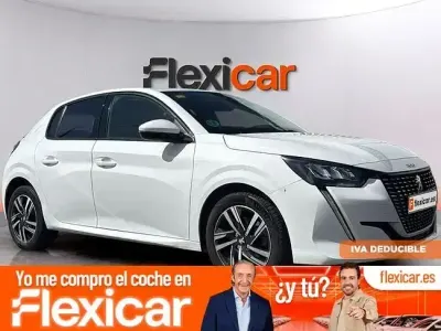 Usado Peugeot 208 Allure 100 CV (73 kW) 2020 Blanco Utilitario