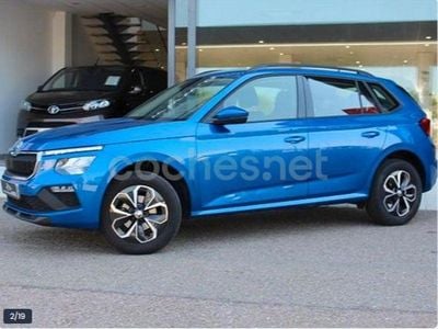Usado Skoda Kamiq Essence 95 HP (69 kW) 2024 Azul SUV