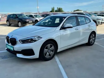 Usado BMW 118 Performance 136 CV (100 kW) 2024 Amarillo Utilitario
