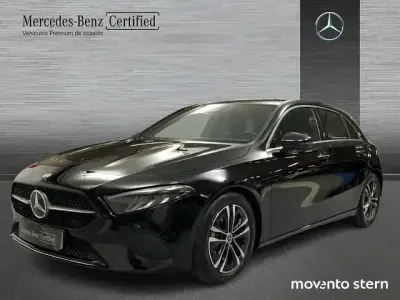 Usado Mercedes A180 Advanced 136 CV (100 kW) 2024 Negro Utilitario