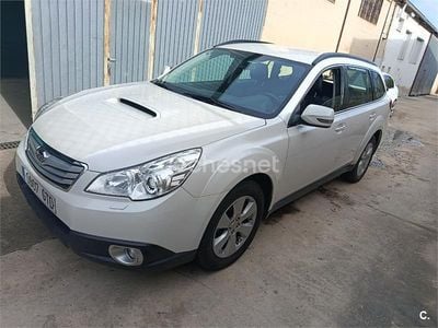 Blanco Usado 2010 Subaru Outback Familiar | 2900 €