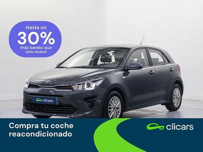 Usado Kia Rio 100 CV (73 kW) 2021 Gris Berlina