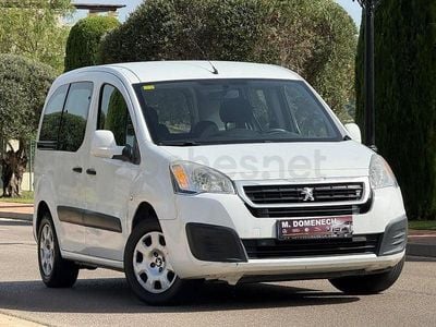 Usado Peugeot Partner Tepee Active 100 CV (73 kW) 2015 Blanco Monovolumen