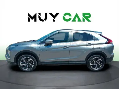 Usado Mitsubishi Eclipse Cross 188 CV (138 kW) 2024 Gris / plata SUV