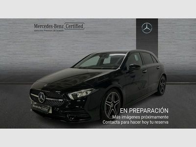 Usado Mercedes A180 136 CV (100 kW) 2020 Negro cosmos metalizado Utilitario