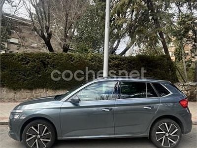 Usado Skoda Kamiq Sport 110 CV (80 kW) 2021 Gris / plata SUV