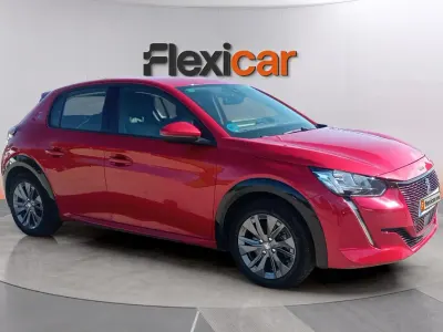 Usado Peugeot 208 Allure 100 kW (136 CV) 2020 Rojo Utilitario