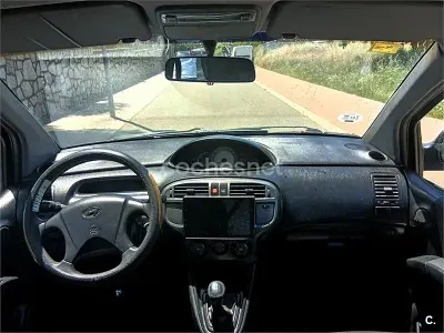 Usado Hyundai Matrix GLS 103 CV (75 kW) 2002 Azul Monovolumen