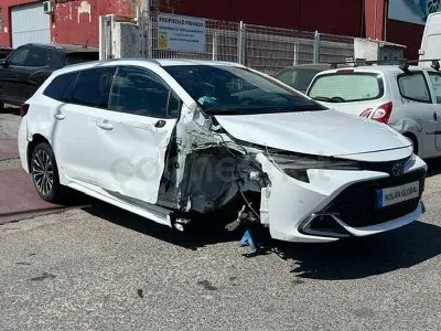 Usado Toyota Corolla Sport 196 CV (144 kW) 2024 Blanco Familiar