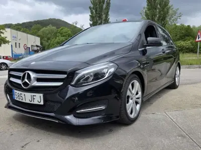 Begagnad Mercedes B180