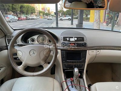 Mercedes E320