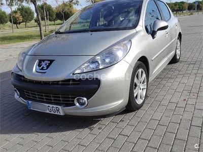 Beige Usado 2008 Peugeot 207 Premium Berlina | 5300 € (Precio justo)