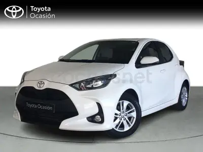Usado Toyota Yaris 125 CV (91 kW) 2024 Blanco Utilitario