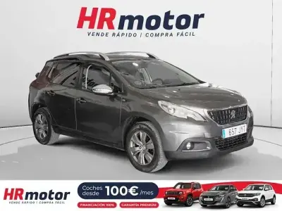 Usado Peugeot 2008 Style 100 CV (73 kW) 2017 Gris / plata SUV