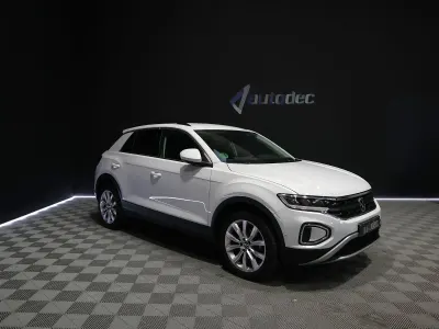 Usado VW T-Roc Life 150 CV (110 kW) 2023 Blanco SUV