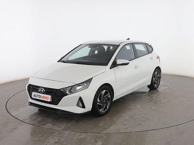 Usado Hyundai i20 84 CV (61 kW) 2021 Blanco Utilitario