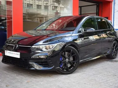 Usado VW Golf VIII R 333 CV (244 kW) 2024 Negro Familiar